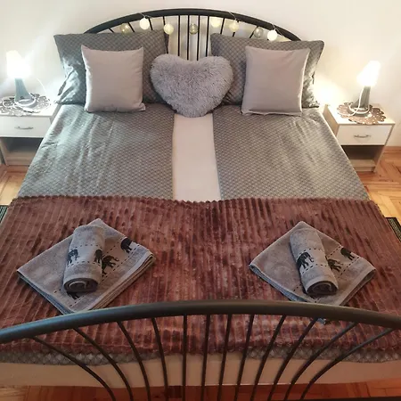Dora Apartment